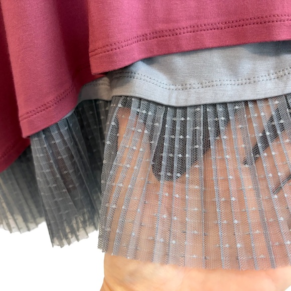 LOGO LAYERS by Lori Goldstein 2 Piece Tank Set Mesh Hem Soft Plum Blue Gray EUC - Picture 7 of 15